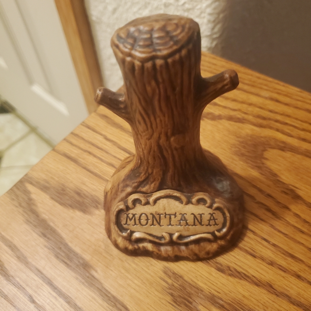 Montana VINTAGE SOUVENIR TREE SCULPTURE TREASURE CRAFT MADE USA